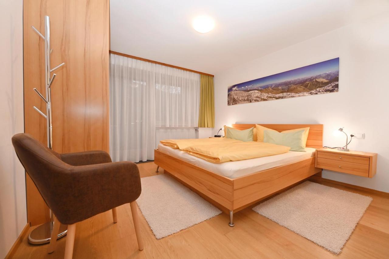 Appartements Kuenk Schruns Bagian luar foto